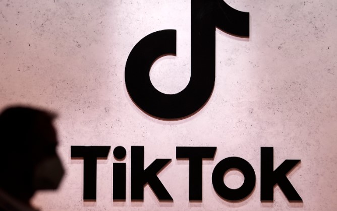 Advertising Brilliance: Danish TikTok Accounts as Your Strategic Investment